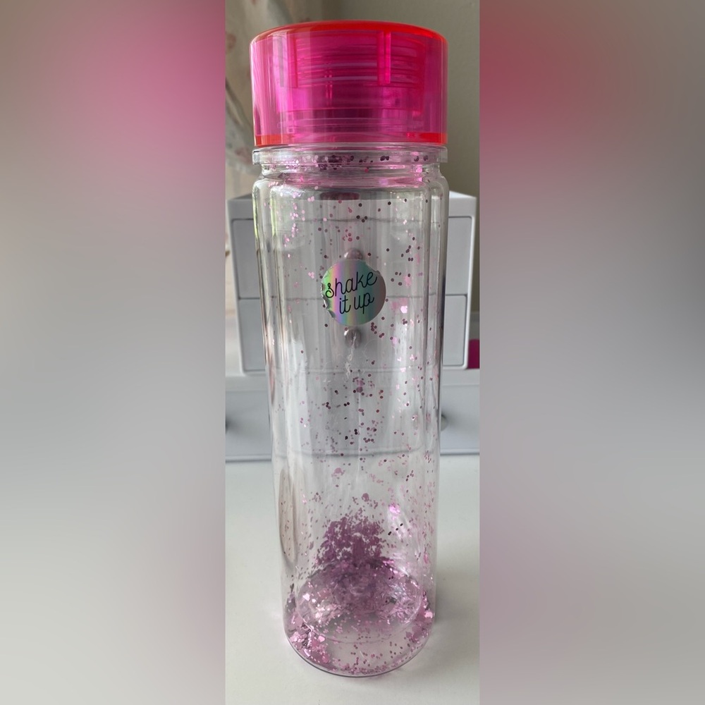 A brand new sparkly pink Tumblr.